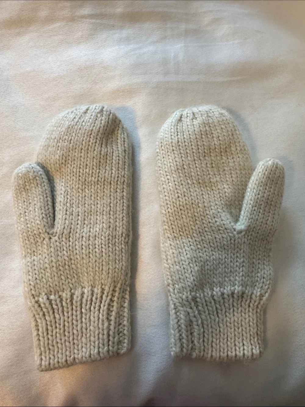 The North Face Cream Cable Knit Mittens
